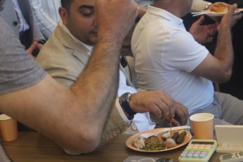 Diyetisyen Yılmaz diyet bozdurup ölçü aldırdı