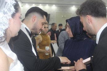 Şamdanlara Sinoplu gelin Gemicilere Ardahanlı damat
