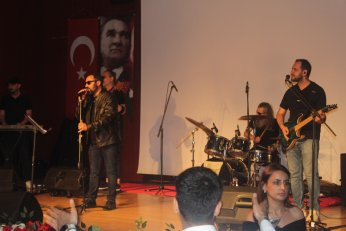 Salon zamları ile sanat zor ulaşılır hale geliyor
