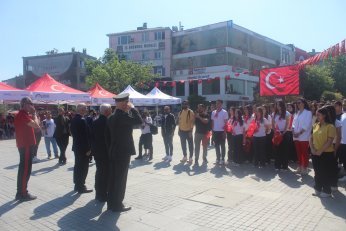 Görevimiz 19 Mayıs ruhuyla geleceğe taşımak