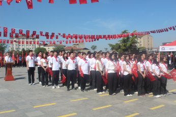Görevimiz 19 Mayıs ruhuyla geleceğe taşımak