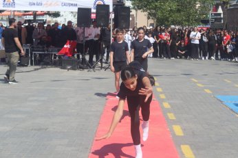 Görevimiz 19 Mayıs ruhuyla geleceğe taşımak