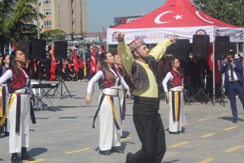 Görevimiz 19 Mayıs ruhuyla geleceğe taşımak