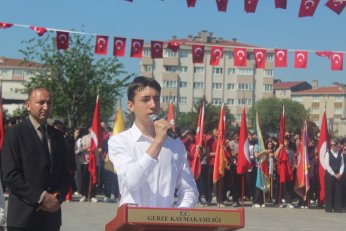 Görevimiz 19 Mayıs ruhuyla geleceğe taşımak