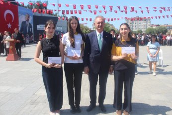 Görevimiz 19 Mayıs ruhuyla geleceğe taşımak