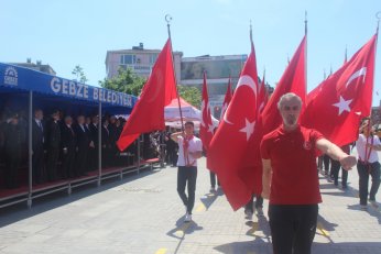 Görevimiz 19 Mayıs ruhuyla geleceğe taşımak