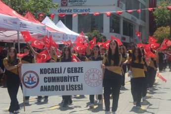 Görevimiz 19 Mayıs ruhuyla geleceğe taşımak