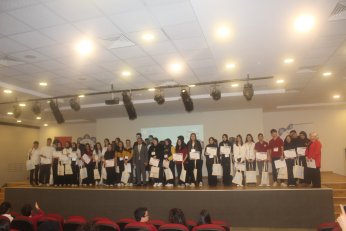 Darbe ve krizlere karşı düşünen toplum