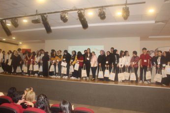 Darbe ve krizlere karşı düşünen toplum