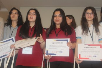 Darbe ve krizlere karşı düşünen toplum