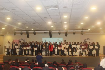 Darbe ve krizlere karşı düşünen toplum