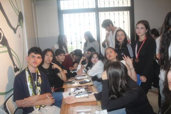 Sarkuysan'da vur patlasın çal oynasın