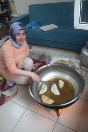Sarkuysan'da vur patlasın çal oynasın