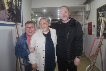 Sarkuysan'da vur patlasın çal oynasın