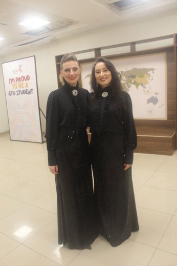 Beşinci konserde Zeki Müren’i yâd ettiler
