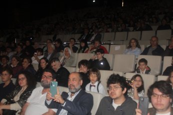 Beşinci konserde Zeki Müren’i yâd ettiler