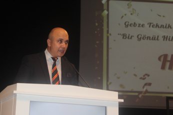 Beşinci konserde Zeki Müren’i yâd ettiler