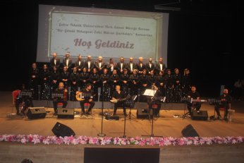 Beşinci konserde Zeki Müren’i yâd ettiler