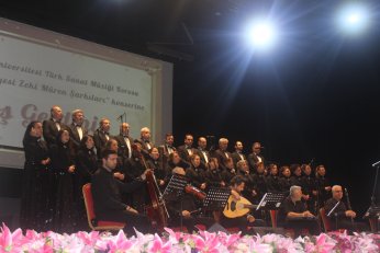 Beşinci konserde Zeki Müren’i yâd ettiler