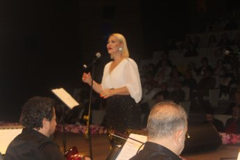 Beşinci konserde Zeki Müren’i yâd ettiler
