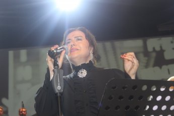 Beşinci konserde Zeki Müren’i yâd ettiler