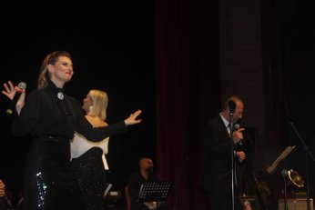 Beşinci konserde Zeki Müren’i yâd ettiler