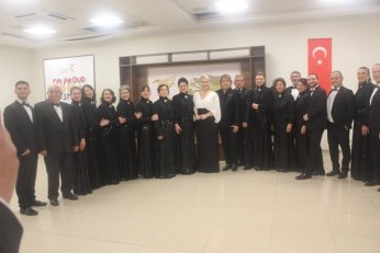 Beşinci konserde Zeki Müren’i yâd ettiler