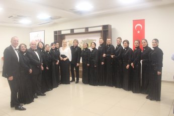 Beşinci konserde Zeki Müren’i yâd ettiler