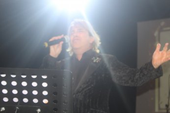 Beşinci konserde Zeki Müren’i yâd ettiler