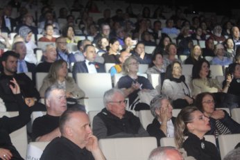 Beşinci konserde Zeki Müren’i yâd ettiler