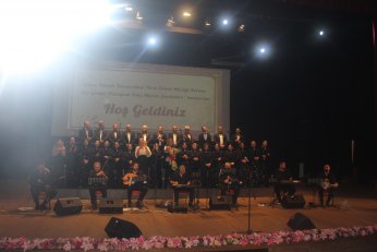 Beşinci konserde Zeki Müren’i yâd ettiler