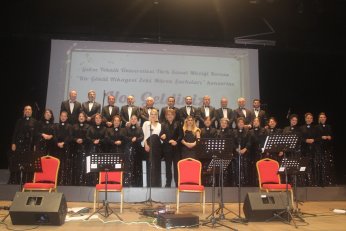 Beşinci konserde Zeki Müren’i yâd ettiler