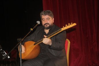 Oyun oyun türkü türkü Türkiye turu 