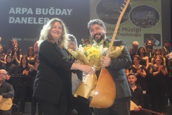 Oyun oyun türkü türkü Türkiye turu 