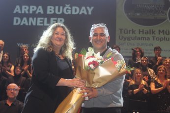 Oyun oyun türkü türkü Türkiye turu 