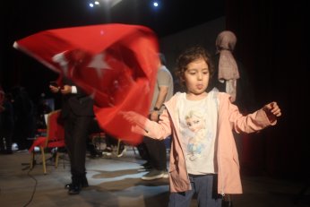 Oyun oyun türkü türkü Türkiye turu 