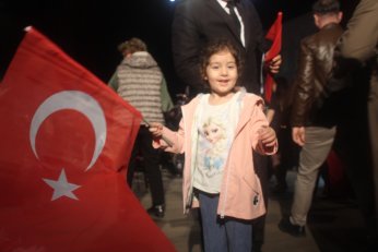 Oyun oyun türkü türkü Türkiye turu 