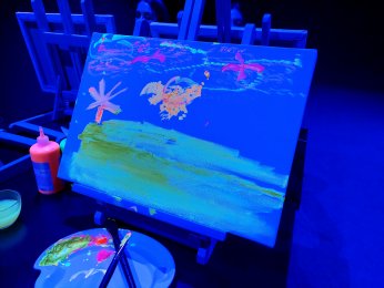 Karanlıkta resim atölyesi