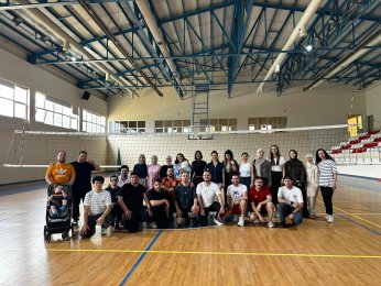 Voleybolda “asiller” tenis  ve tavlada “yedekler”