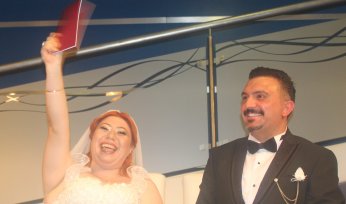 Başkent’ten gelen gelin cüzdanı kaptırmadı 