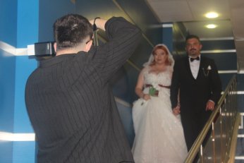 Başkent’ten gelen gelin cüzdanı kaptırmadı 