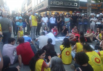 Öğretmenim dövülürken neredeydiniz?