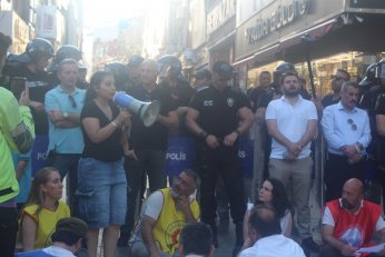 Öğretmenim dövülürken neredeydiniz?