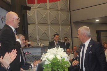 Tamamen ticaret odaklı bir oda inşa edeceğiz
