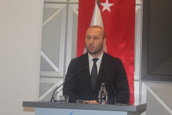 ABD’ye satmak için üretim.  Dünyaya satmak için kreatif
