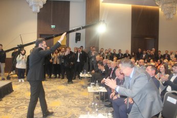 İşçiye 47 bin, Üni’ye 2500 Emekliye 3800 vaat etti