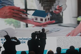 İşçiye 47 bin, Üni’ye 2500 Emekliye 3800 vaat etti