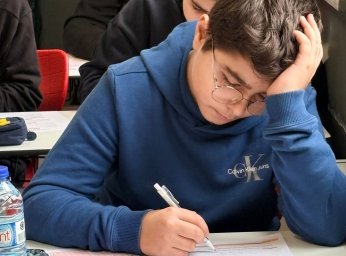 Fen Lisesi ayrıcalığıyla  geleceğe hazırlıyoruz