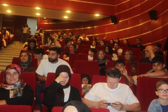 Şarkılar melodiler semaya. Fidanlar toprağa TEMA'ya