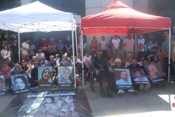 Onlara bir şey olmuyor. Sofralarında bir kişi eksik